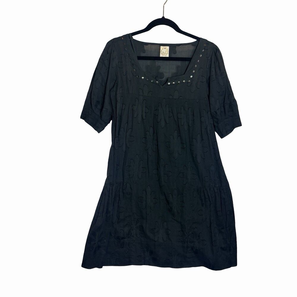 Beau bois Black Casual Short Dress Square Neck Flower Embroidery Plus Slip Med